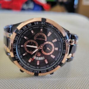 No-brand Men's Black and Gold Watch